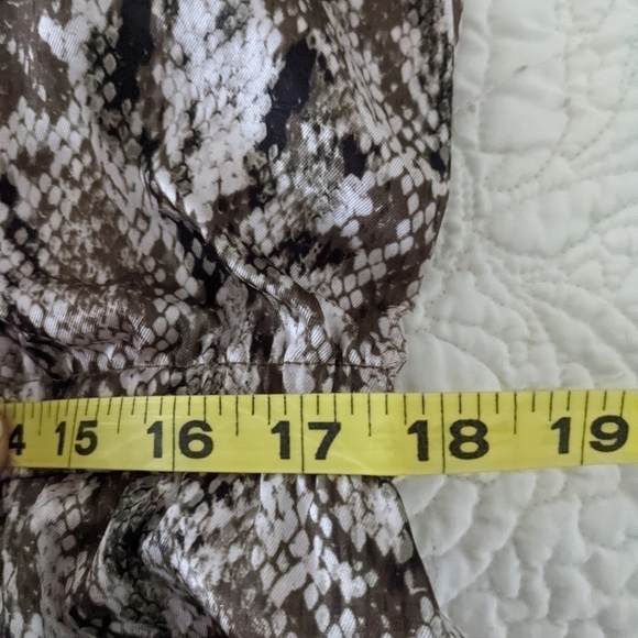 𝅺nwt DKNY Sleeveless Animal Print Jumpsuit Zip Front and Pockets - Picture 14 of 16